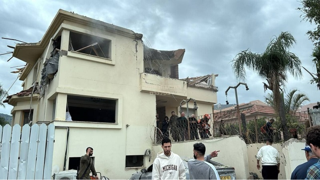 5 إصابات ودمار كبير بالقصف من لبنان على “كريات شمونه”