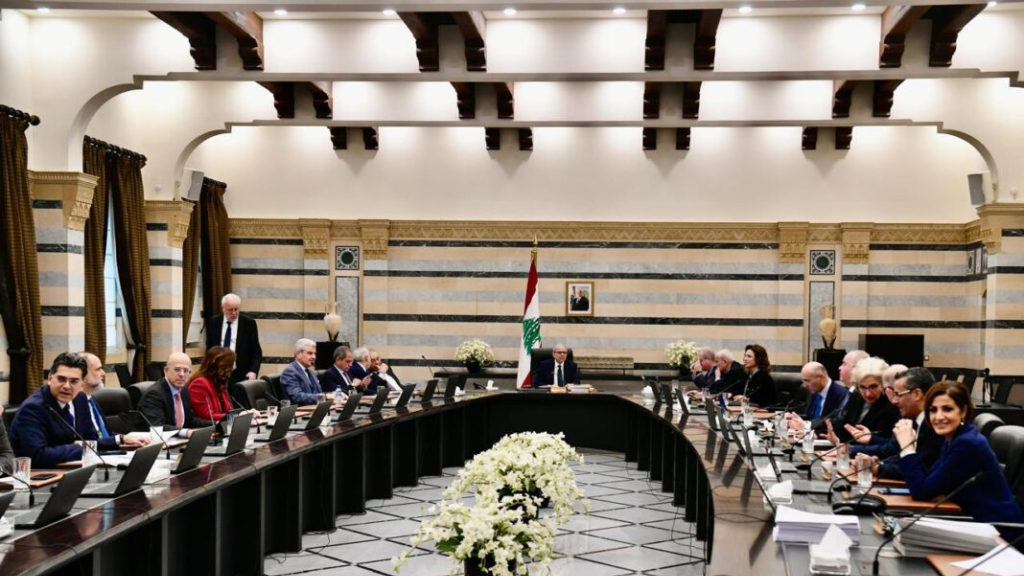 جلسة لمجلس الوزراء قبل ظهر الخميس
