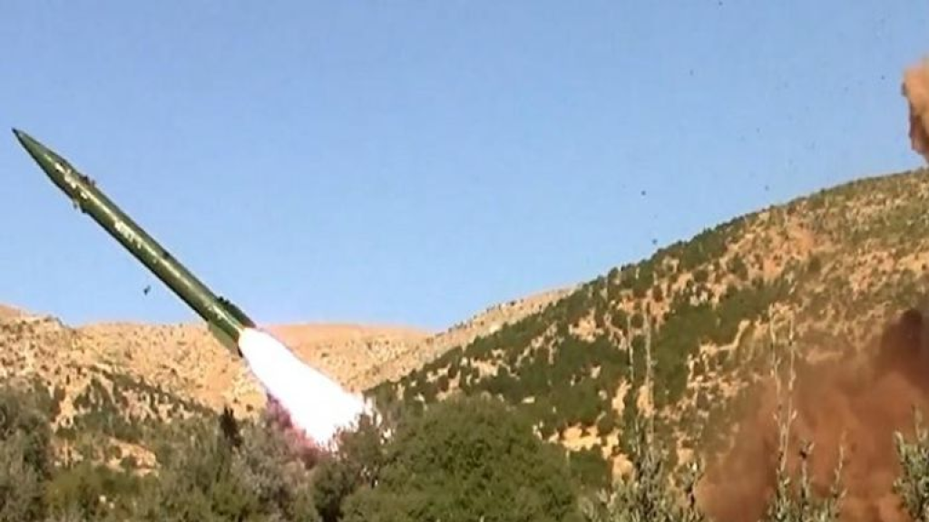 سقوط صواريخ على كريات شمونة باتجاه الأراضي المحتلة (فيديو وصور)