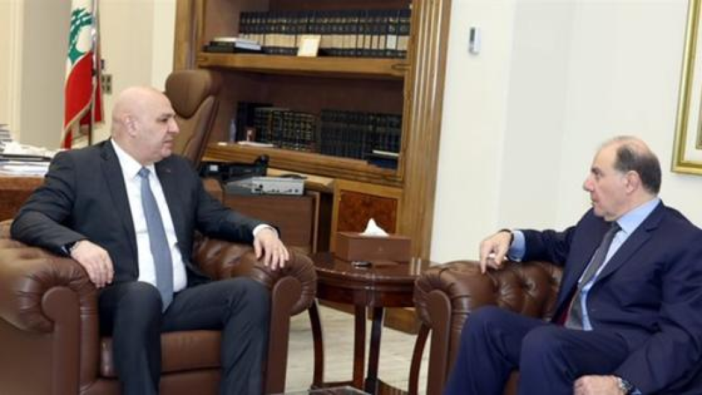 الرئيس عون التقى حاكم المركزي.. هذا ما تم بحثه