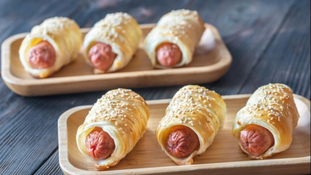 طريقة عمل فطائر الهوت دوج..بأسهل الخطوات