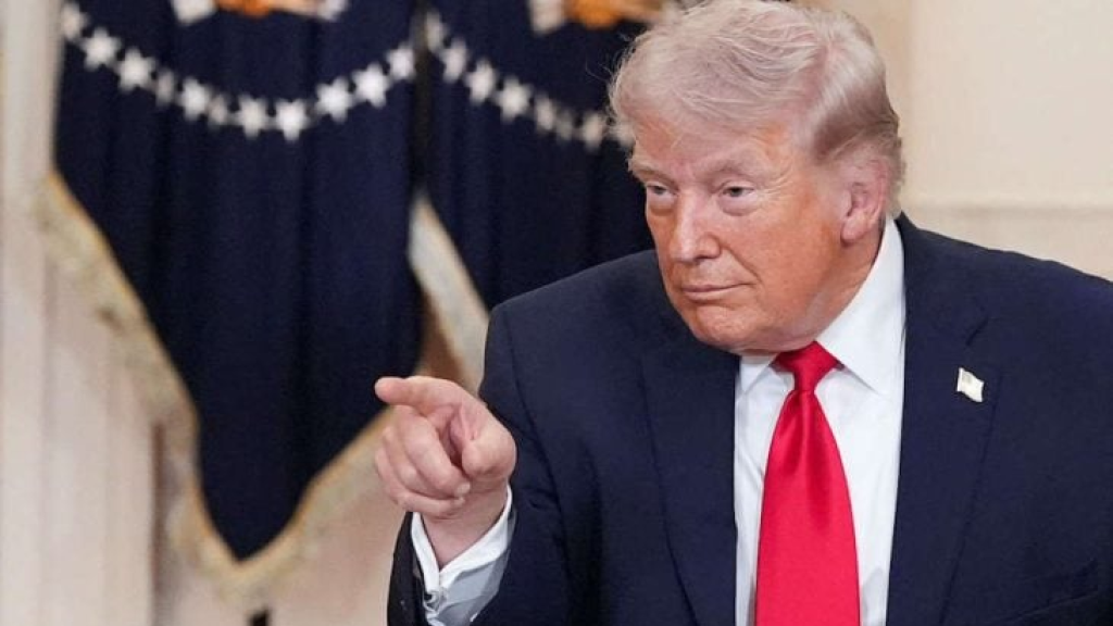 ترامب يشيد بقصف جسر قرب طهران ويدعو إيران لإبرام اتفاق “قبل فوات الأوان”