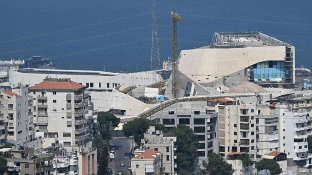 سفارة واشنطن تدعو الأمريكيين إلى مغادرة لبنان بسبب الوضع “المتقلب”