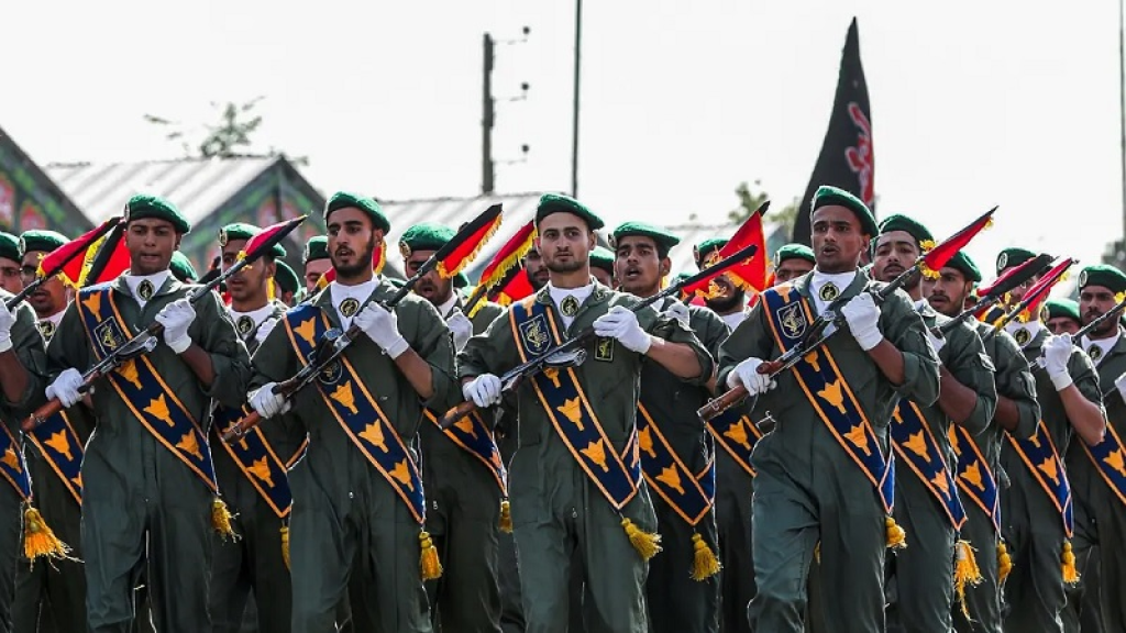 “الحرس الثوري”: لا علاقة لنا بالهجوم على السفارة الأميركية في الرياض