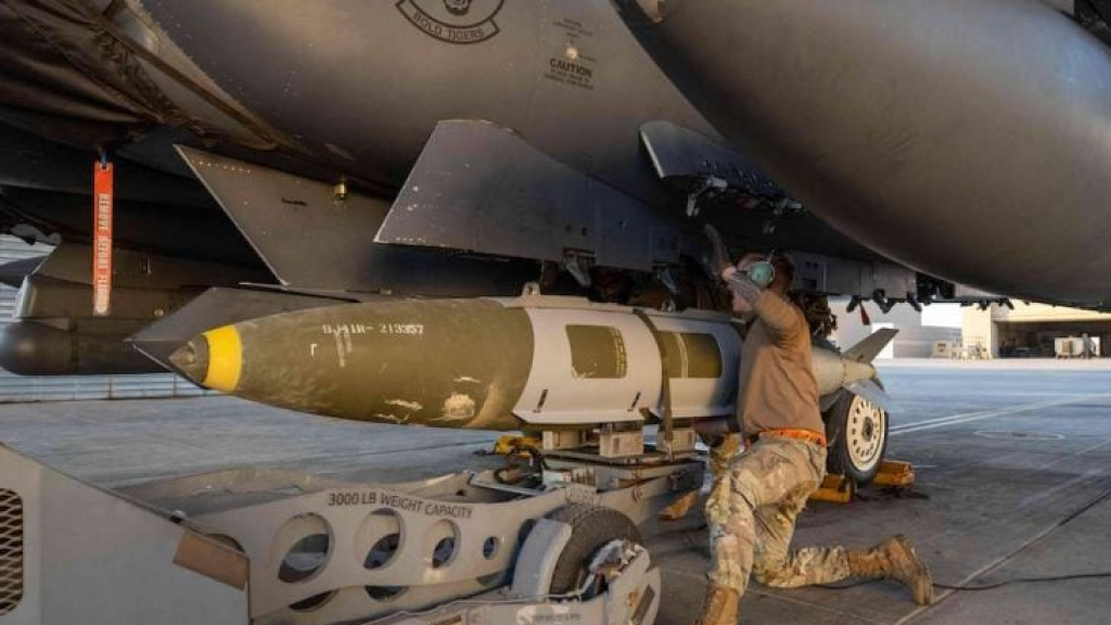 الجيش الأمريكي يواصل عمليات بحث مكثفة عن الطيار المفقود في جنوب غرب إيران