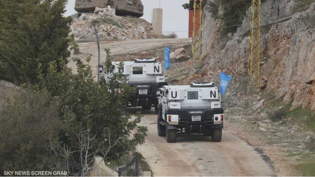 لبنان.. إسرائيل تحطم 17 كاميرا مراقبة لمقر اليونيفيل