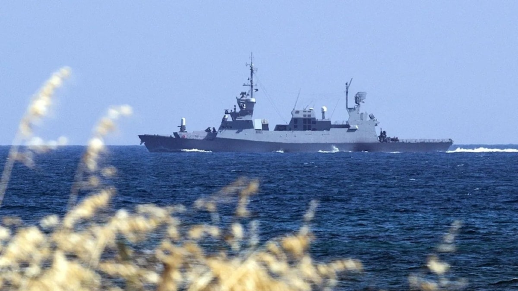 تضارب الروايات في عرض البحر… إسرائيل تنفي الاستهداف