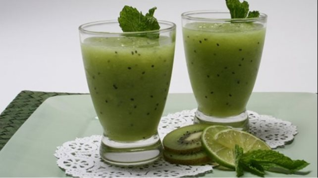 طريقة عمل عصير الكيوي بالليمون والنعناع