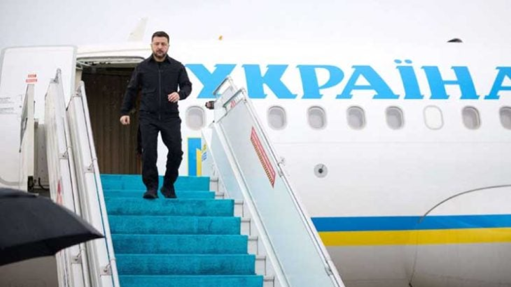 زيلينسكي يصل دمشق في أول زيارة رسمية لإجراء مباحثات مع الشرع