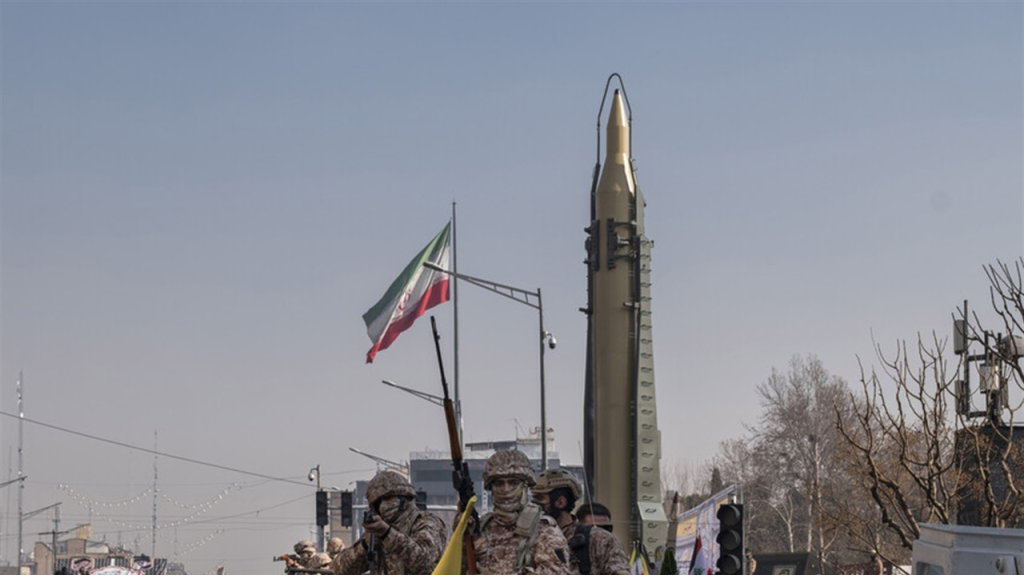 إيران تستهدف منشآت استراتيجية في جنوب الأراضي المحتلة والكويت