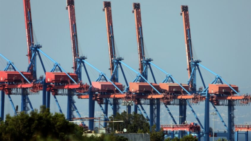 مرفأ بيروت يفتح استثنائياً السبت والاثنين