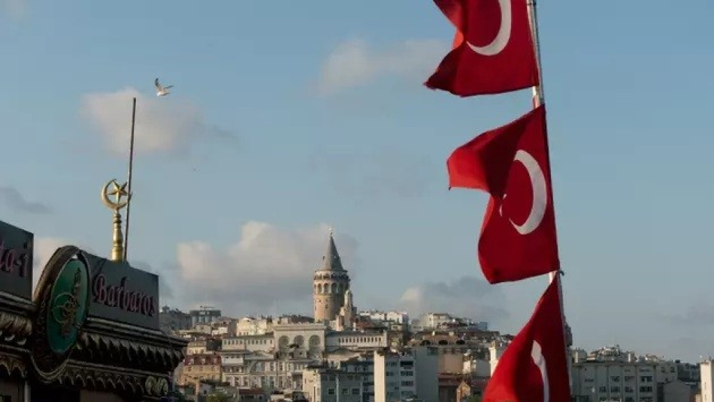 تركيا تدعو إلى الالتزام الصارم بوقف إطلاق النار بين الولايات المتحدة وإيران