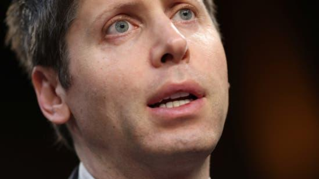 هجوم بالمولوتوف على منزل سام ألتمان الرئيس التنفيذي لـ