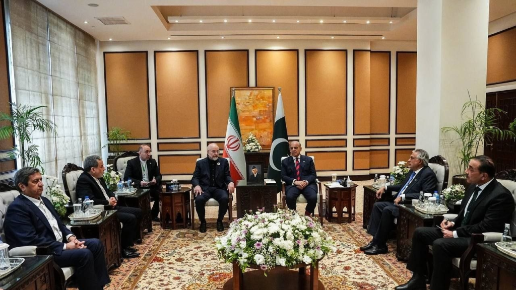 بدء مفاوضات إسلام آباد.. لقاءات باكستانية مع الوفدين الأمريكي والإيراني