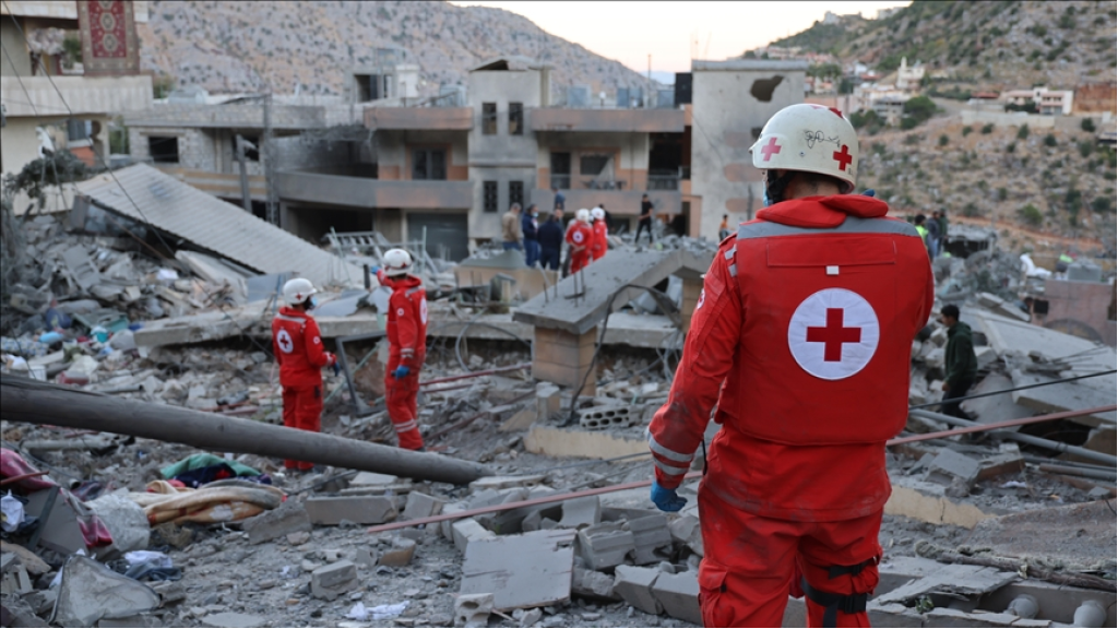 استهداف معادي مباشر للصليب الأحمر في بيت ياحون: شهيد وجريح 