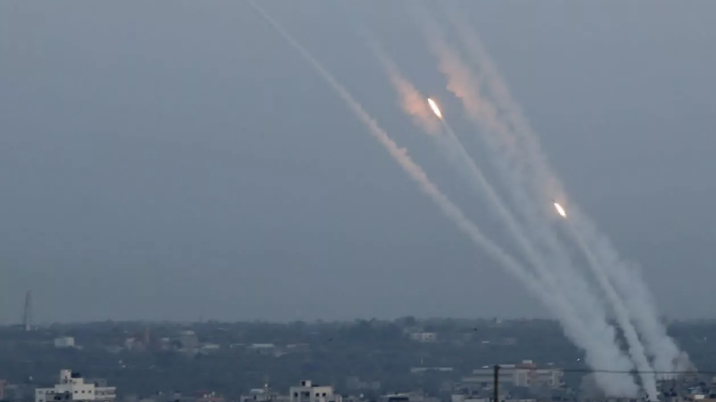 إعلام العدو: تصعيد بوتيرة إطلاق الصواريخ نحو “الشمال”