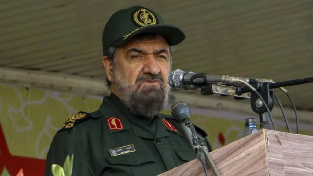 تهديد مباشر في هرمز… مستشار خامنئي: سنُغرق السفن الأميركية إذا تدخّلت