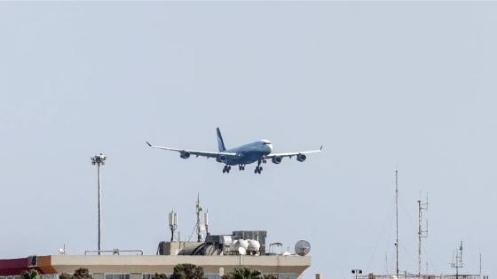 شركات طيران استأنفت رحلاتها.. عودة الحركة إلى مطار بيروت