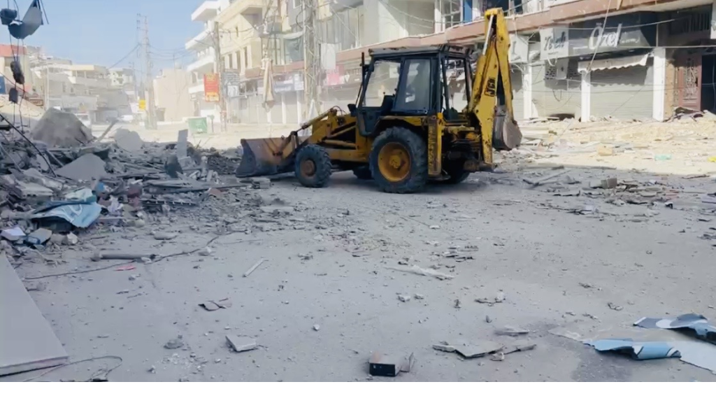 “الأشغال” تفتح طرقاً حيوية جنوباً ضمن حملة “إعادة وصل لبنان”