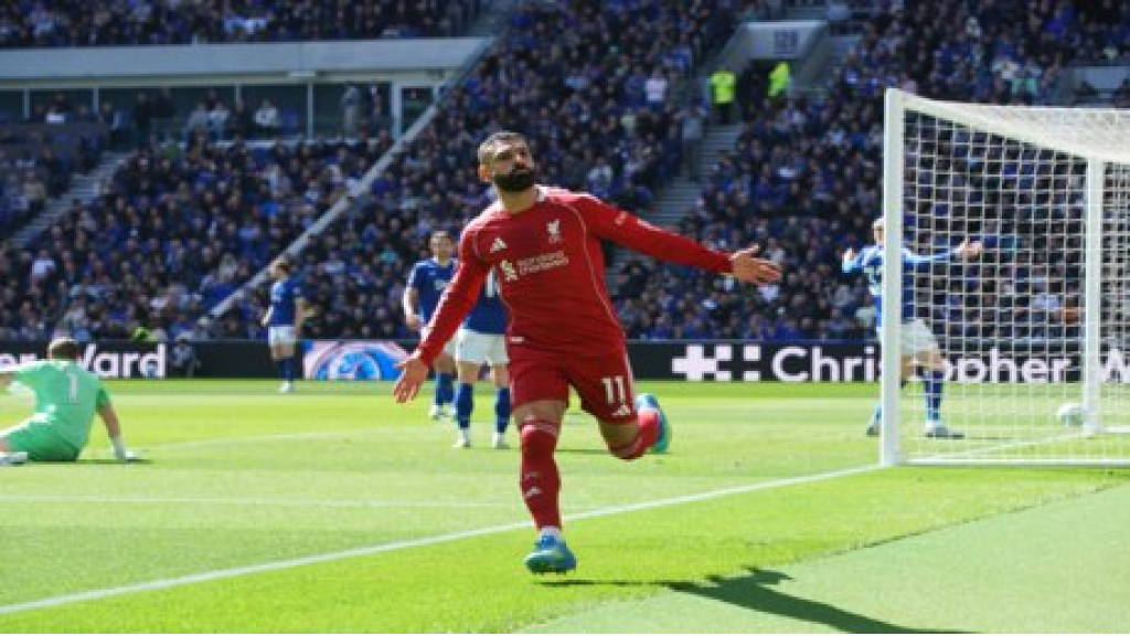  ليفربول يحقق فوزا دراميا وصلاح يهز الشباك في رقصته الأخيرة بـ