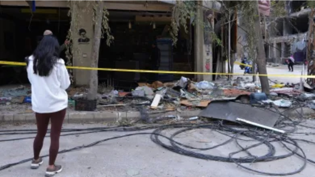 لبنان في الهدنة: إسرائيل تمسح قرى كاملة وتقيم 20 موقعًا