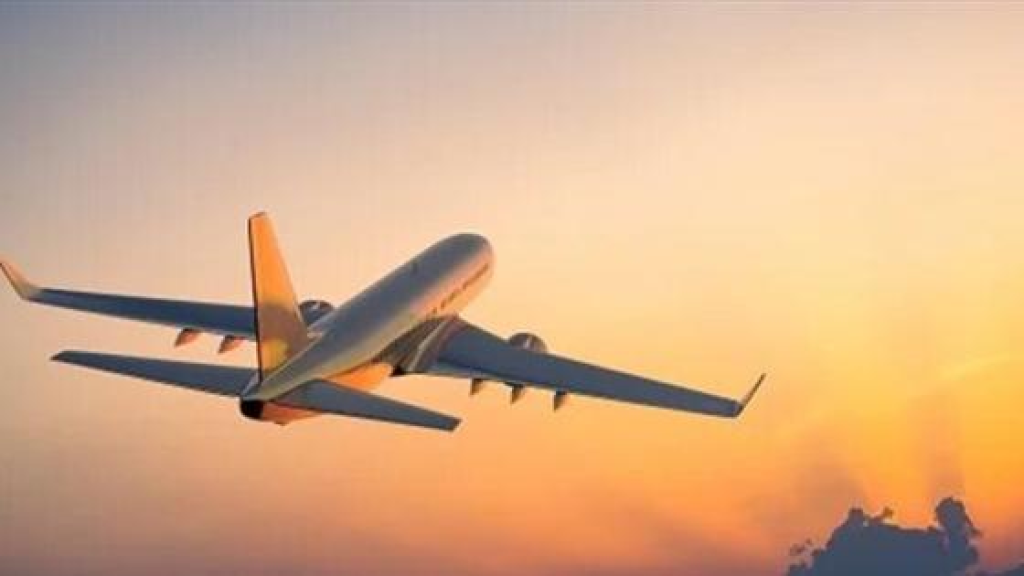 بعد توقف دام 50 يوماً.. استئناف الرحلات الداخلية في إيران