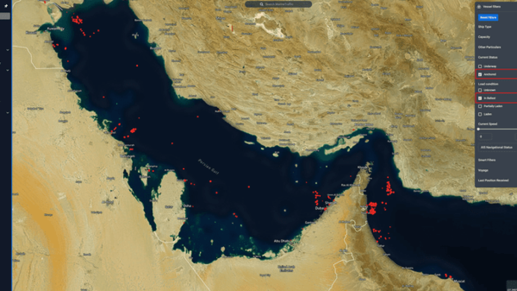 “أسطول الظل” الإيراني يكسر الحصار الأمريكي البحري