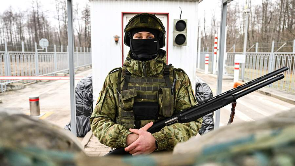 بوتين: روسيا مستمرة في إنشاء منطقة أمنية على طول الحدود الروسية