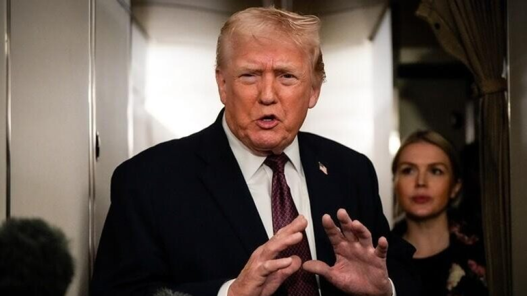 ترامب: أطلِقوا النار على أيّ قارب يزرع الألغام!