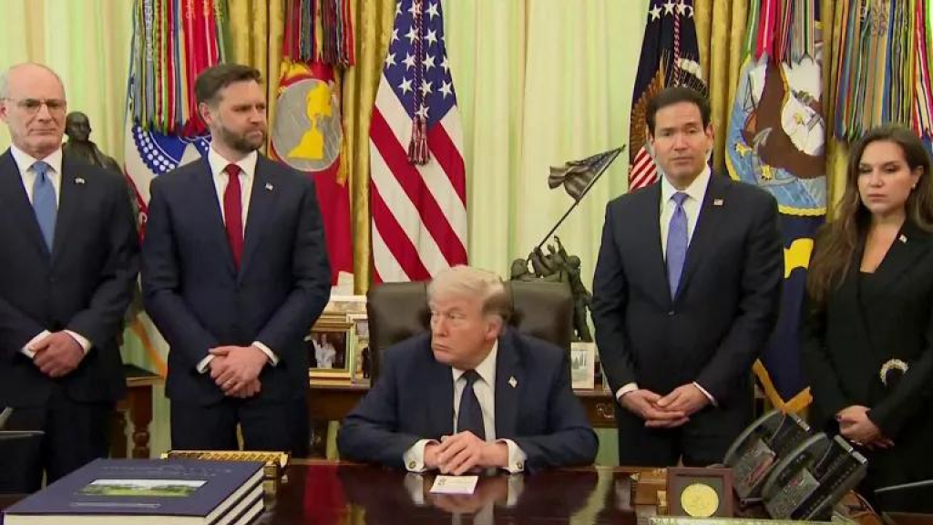 لبنان في مواجهة التحديات.. ترامب يمدّد الهدنة ويدعو لقمة بين عون ونتنياهو