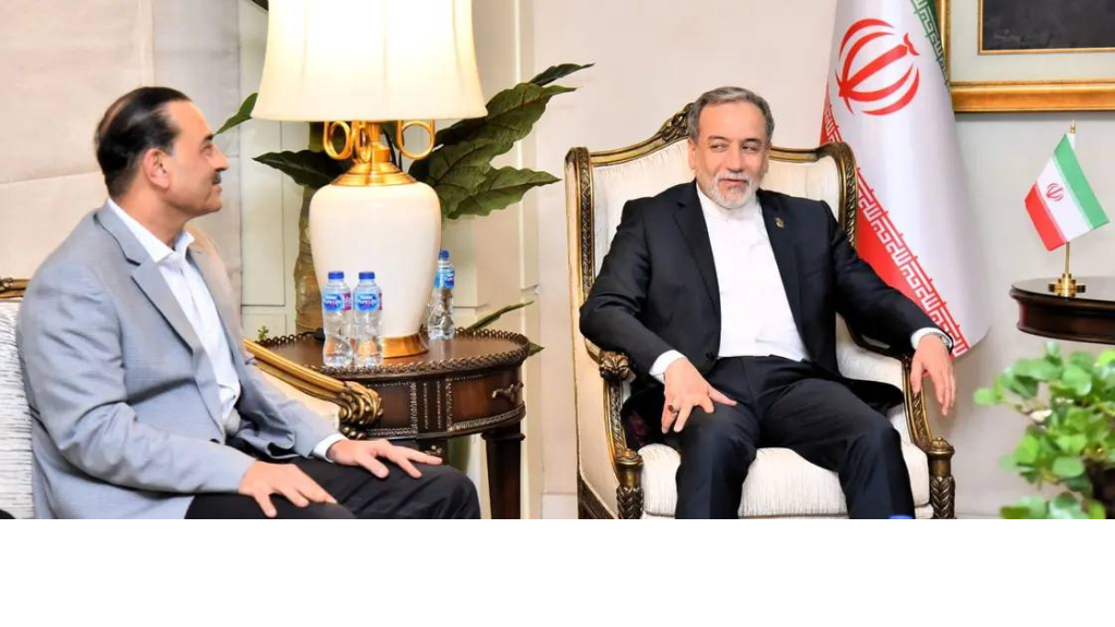 عراقجي في إسلام آباد… لقاءات إقليمية وغموض يلف المفاوضات