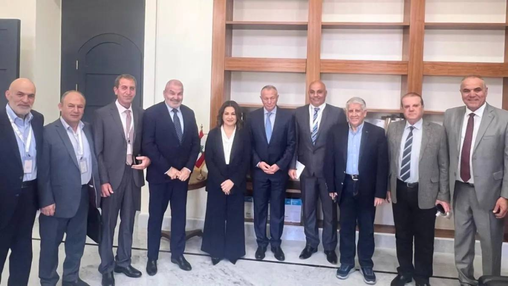 اجتماع تنسيقي حول النزوح… السيد تؤكد دعم العسكريين المتقاعدين