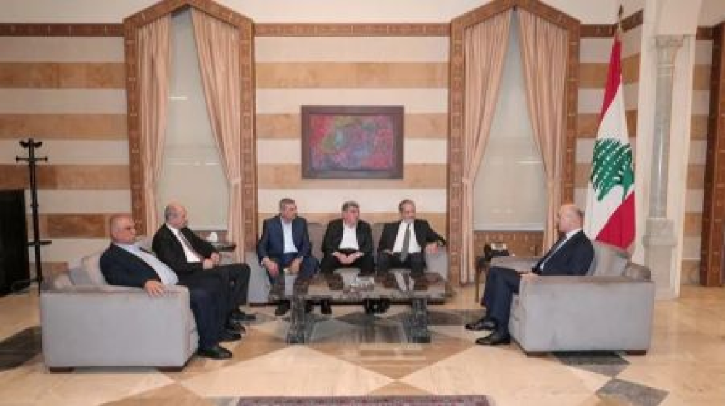 الحجار بحث مع ممثلي قطاع المحروقات في تنظيم النقل والتوزيع