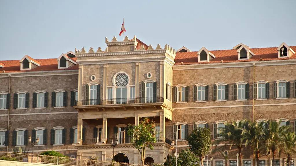 قرار وزاري تحت المجهر… اتهامات بتمرير مخالفات خطيرة!