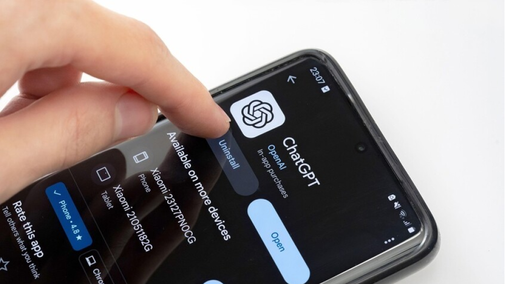 عائلات ضحايا إطلاق نار بمدرسة كندية تقاضي 