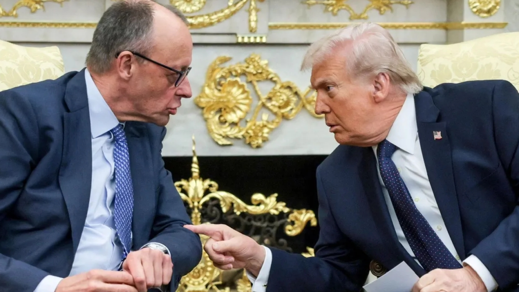 بعد انتقاده ميرتس.. ترمب يلوّح بخفض القوات الأمريكية في ألمانيا