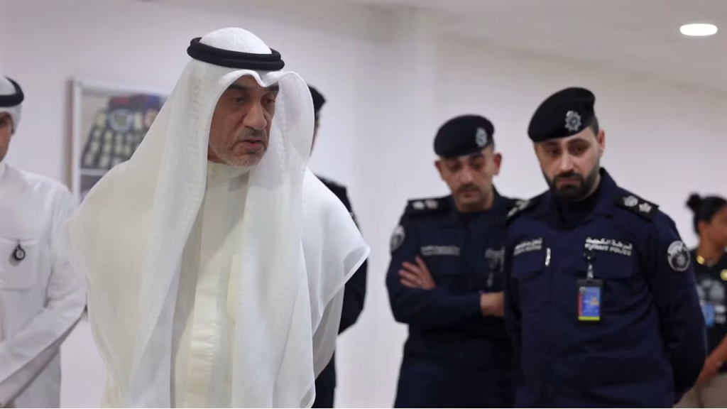 الأمن الكويتي يقطع 