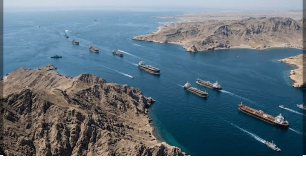 هل من يفتح مضيق هرمز يسيطر على العالم؟