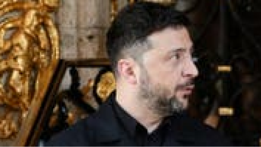 زيلينسكي يطالب ترامب بتسريع إمداد أوكرانيا بالصواريخ الاعتراضية