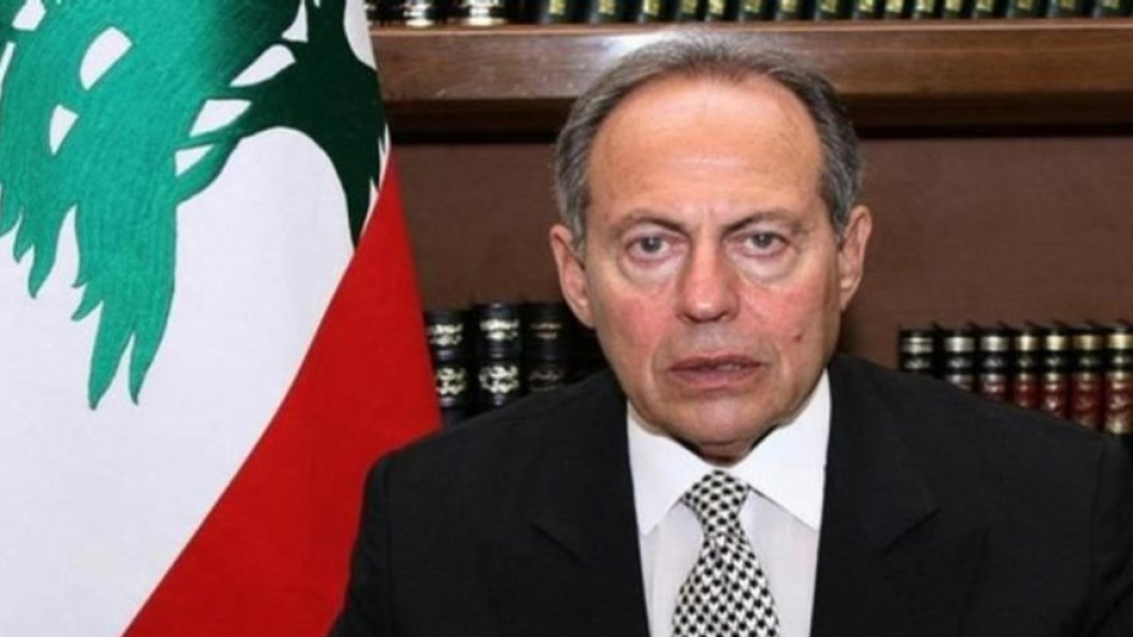 الرئيس لحود يعزي عائلات شهداء الجيش