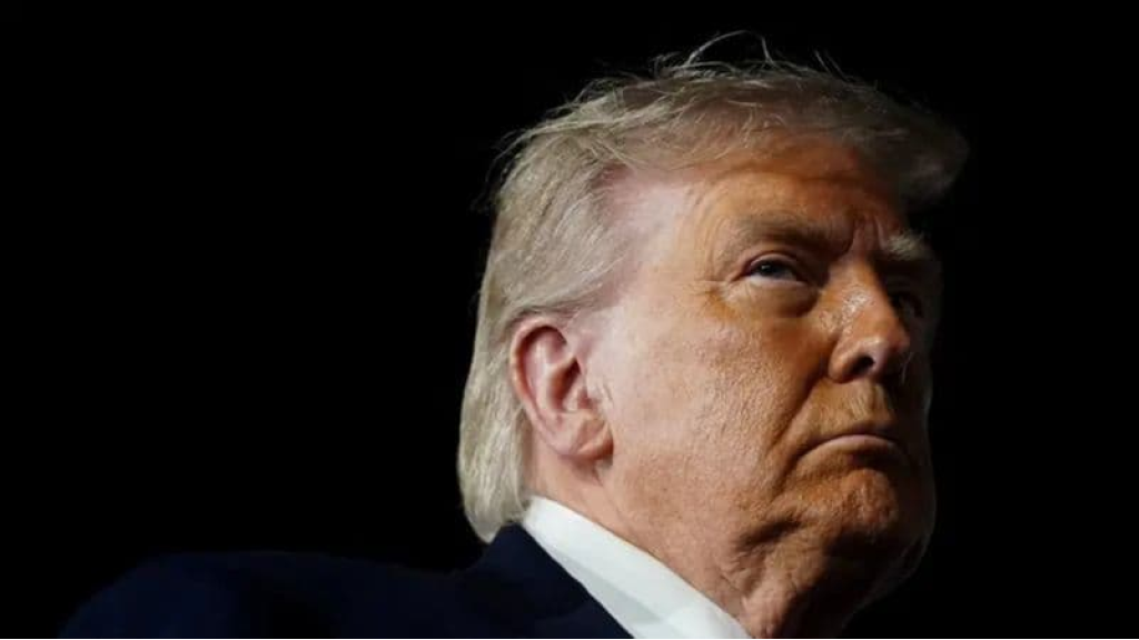 ترامب يهاجم منتقدي الاتفاق مع إيران: حمقى وحاسدون أو أغبياء
