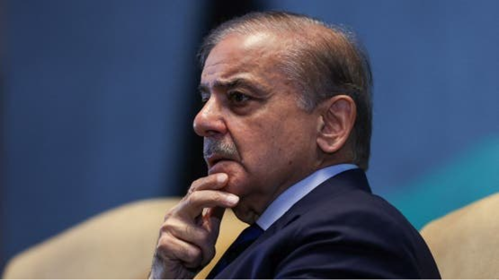 سفر الوفد الإيراني إلى سويسرا لم يُحسم بعد.. وشريف يرجئ زيارته