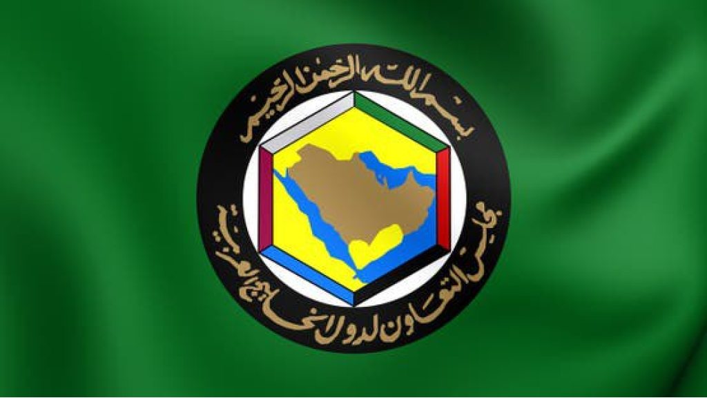 ترحيب خليجي بإطلاق سلطنة عُمان خطة إجلاء بحارة عالقين عبر ممر بحري مؤقت