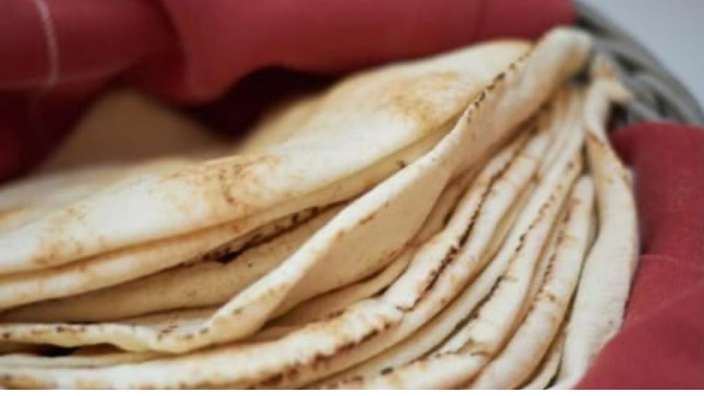 ما مصير ربطة الخبز.. بعد ضريبة الـ3 في المئة؟