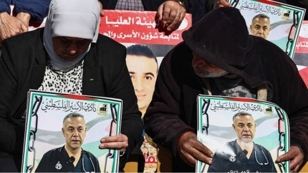حقوقيون يحذرون من تدهور صحة حسام أبو صفية في السجون الإسرائيلية