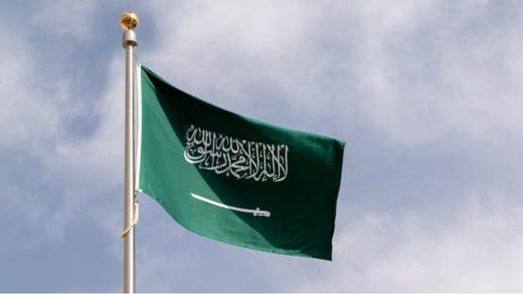 المملكة: استهداف إيران لناقلتين سعودية وقطرية اعتداء على أمن الملاحة الدولية