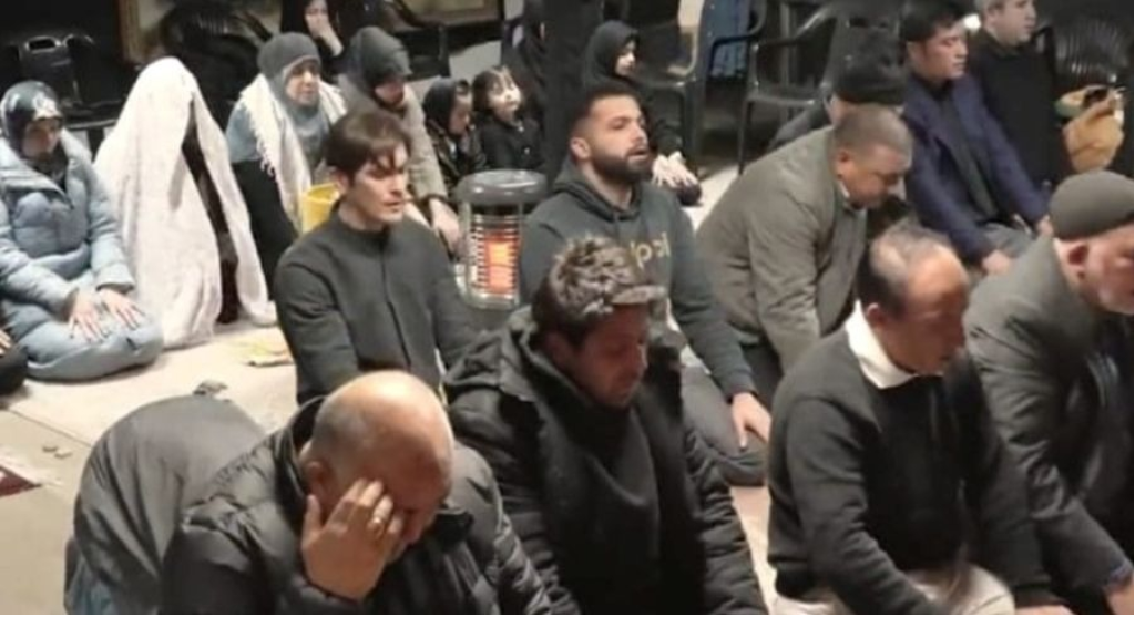 مراسم تأبين حاشدة للشهيد الإمام الخامنئي في العاصمة سانتياغو