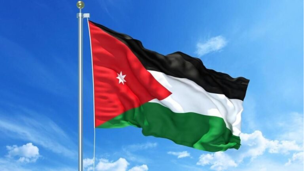 وصول الدفعة الثامنة من المساعدات الاغاثية الاردنية الى معبر المصنع
