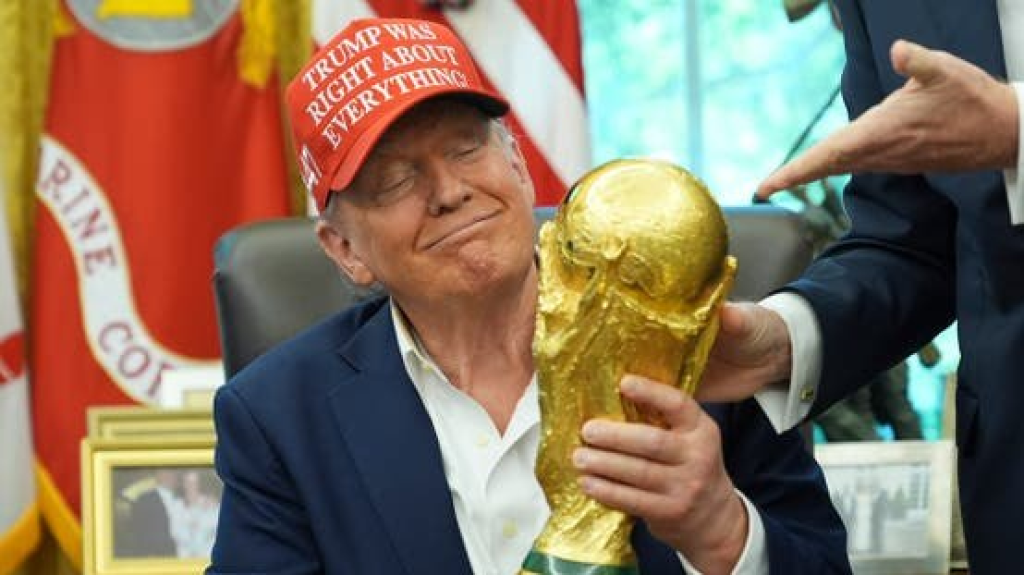 البيت الأبيض يعلن حضور ترامب نهائي كأس العالم بين إسبانيا والأرجنتين