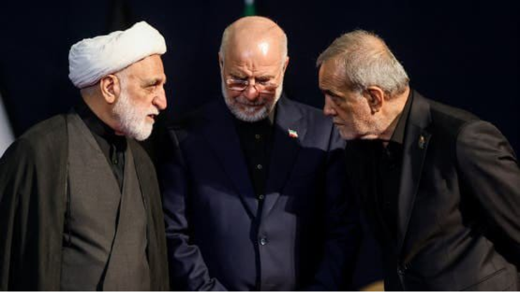 الرئيس الإيراني يقول نحن في 